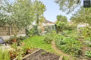 31 Eastwood Road, photo 4