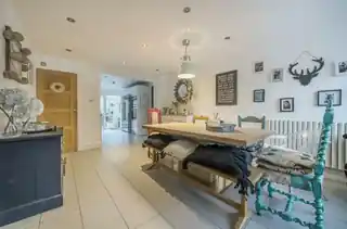 31 Eaton Drive, photo 3