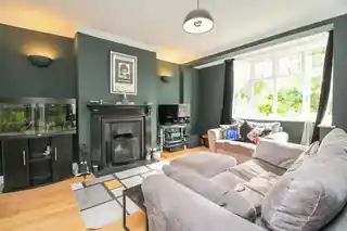 31 Greenfield Avenue, photo 2