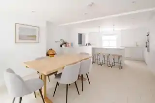 31 Haverstock Street, photo 3