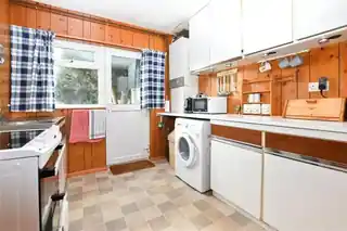 31 Latham Road, photo 4