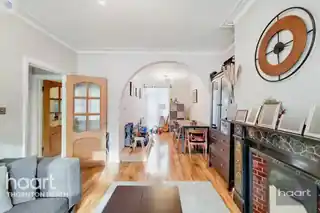 31 Maplethorpe Road, photo 3