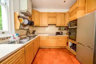 31 Milton Park, photo 3