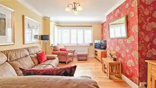 31 Milverton Drive, photo 3
