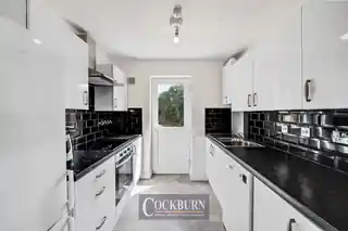 31 Model Farm Close, photo 3