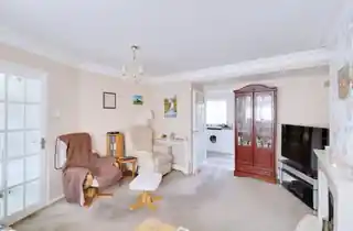 31 Mygrove Gardens, photo 4