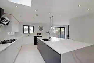 31 Pinner Park Avenue, photo 3