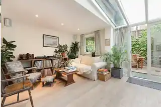 31 Ravensdon Street, photo 4