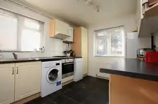 31 Shaef Way, photo 3