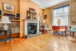 31 Sutherland Walk, photo 3
