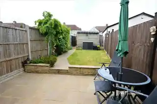 31 Thrigby Road, photo 3