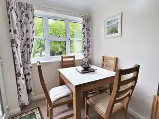 31, Tudor Court, Hatherley Crescent, photo 4