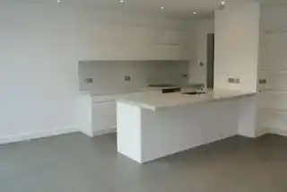 31 Upper Park Road, photo 3