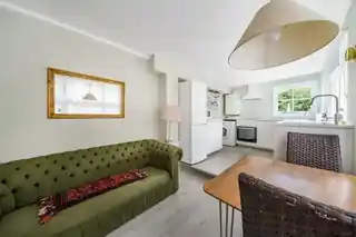 31 Waterlow Road, photo 3