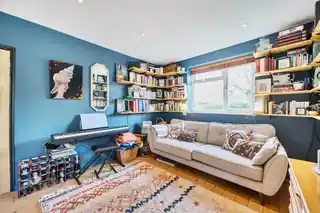310A Brockley Road, photo 2