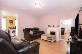 317 Newmarsh Road, photo 4