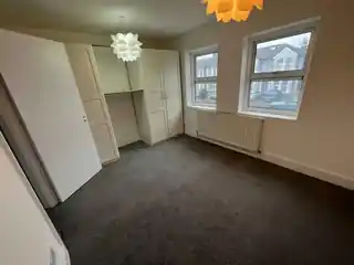 31A Courtland Avenue, photo 2