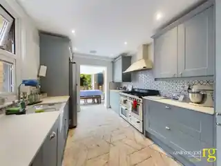 32 Angel Road, photo 4
