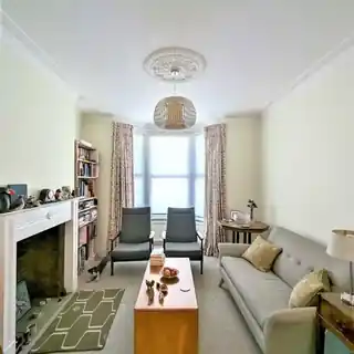 32 Belgrave Road, photo 3