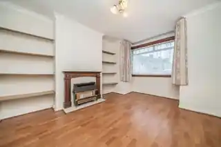 32 Ditton Hill Road, photo 2