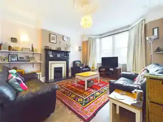 32 Essex Road, photo 4