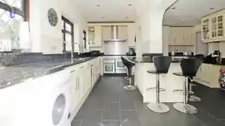 32 Goodwin Drive, photo 3