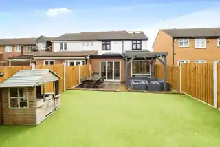 32 Guardian Close, photo 2