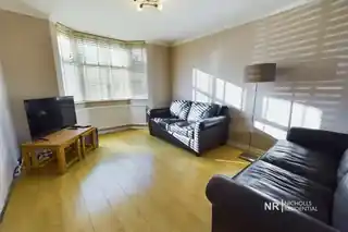 32 Hamilton Avenue, photo 2