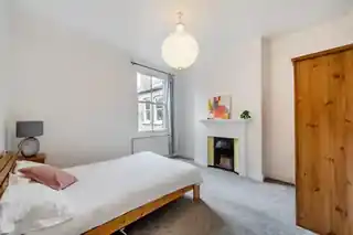 32 Harborough Road, photo 4