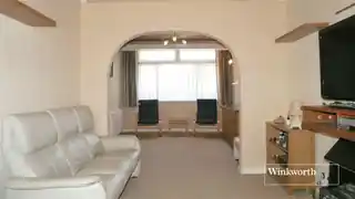 32 Lancaster Road, photo 2