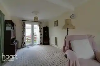 32 Listowel Road, photo 3