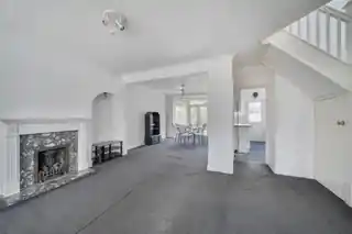 32 Park Crescent, photo 3