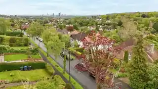 32 Riddlesdown Avenue, photo 3