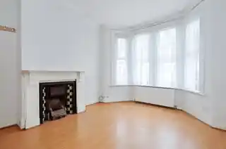 32 Rowley Road, photo 2