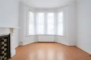 32 Rowley Road, photo 3
