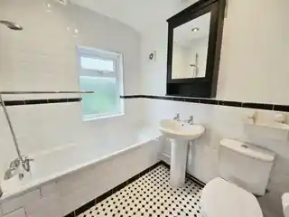 32 Victoria Avenue, photo 3