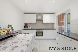 322 Wood Lane, photo 4