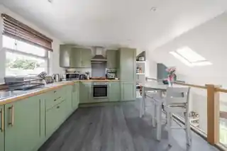 32A Newton Avenue, photo 3