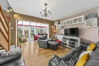32A Northumberland Crescent, photo 2