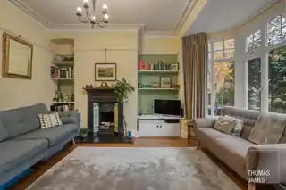 33 Bagshot Road, photo 3