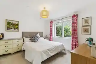 33 Berkeley Road, photo 3
