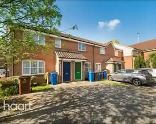 33 Burrow Road, photo 2
