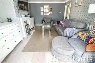 33 Canterbury Avenue, photo 4