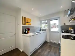 33 Clive Road, photo 3