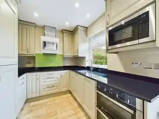 33 Colebrook Way, photo 2