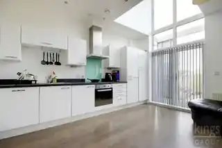 33 Dairy Close, photo 4