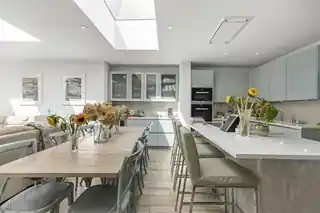 33 Deanhill Road, photo 3