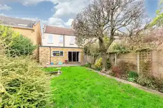 33 Eatington Road, photo 2