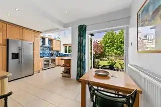 33 Ellerker Gardens, photo 3