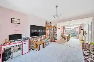 33 Friern Barnet Lane, photo 2